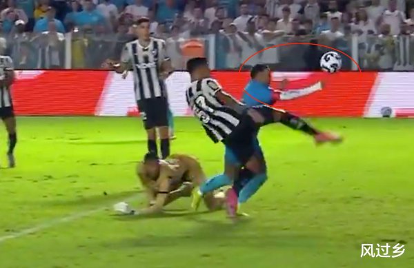Defiant! Neymar scored a goal 